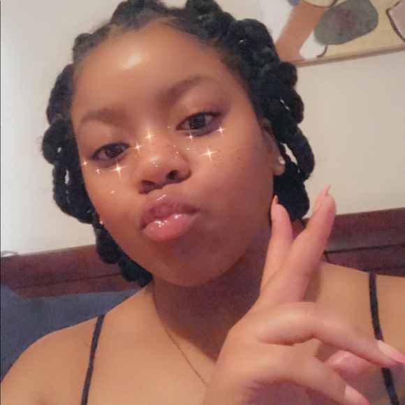 Meet your Posher, Rynadia - Picture 1 of 1